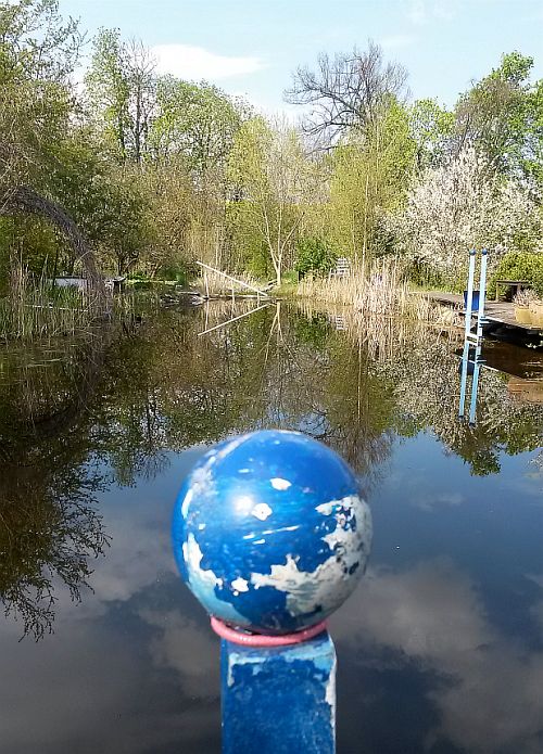 Am Teich lassen wir den Nachmittag ausklingen.